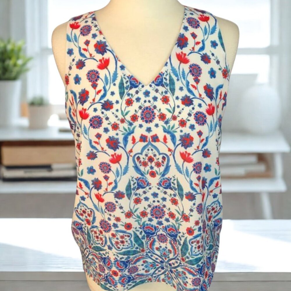 NWOT Adrienne Vittadini Pretty Tank Top